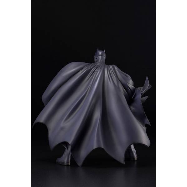 ARTFX Batman | DC Universe - Image 2