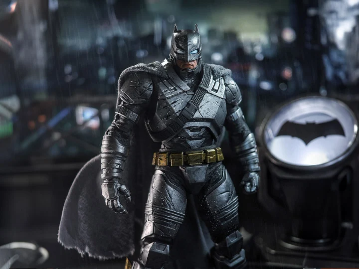 Batman v Superman Action Figure