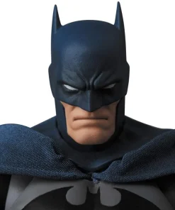 Batman Hush: MAFEX No.105 (2nd Reissue) Batman Action Figure - Image 11