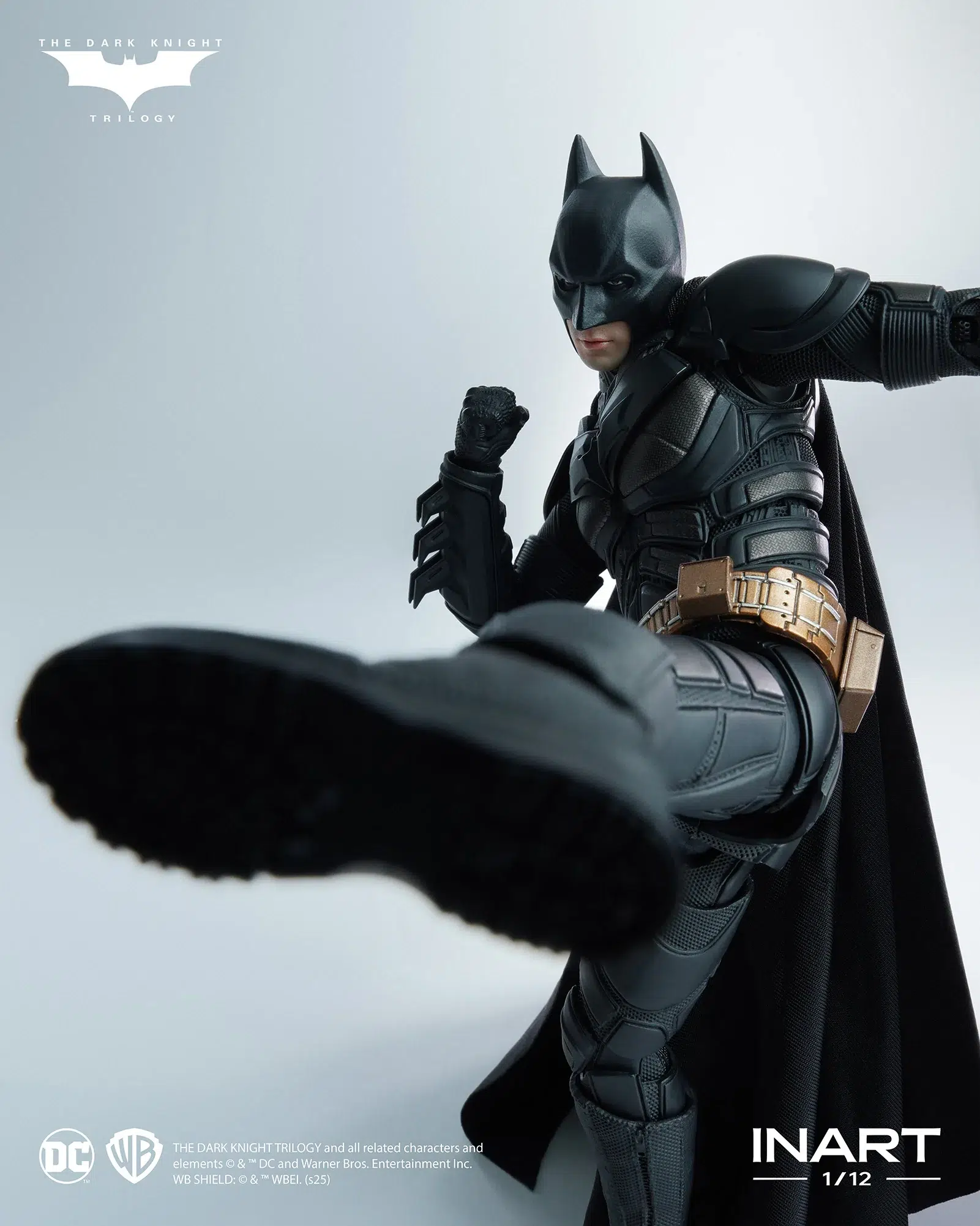 TDKR Batman Deluxe Ver. 1/12 Scale Action Figure - Image 8