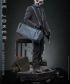 The Joker (Bank Robber Version) DX50 1/6th Scale Collectible Figure - Image 5