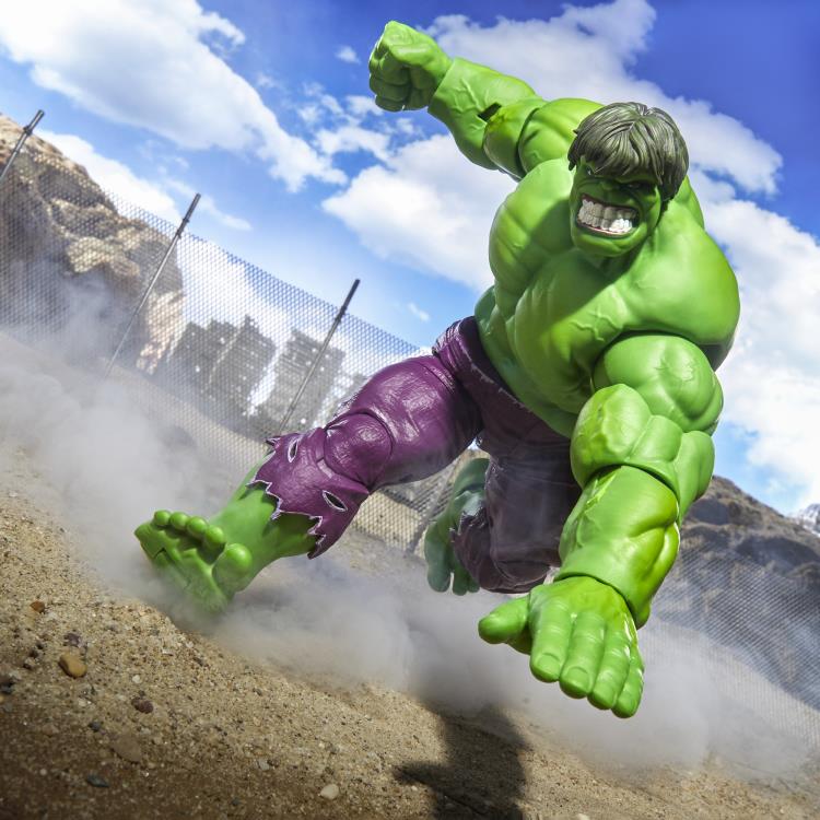 Marvel Legends Maximum Series Deluxe Hulk Action Figure - Image 9