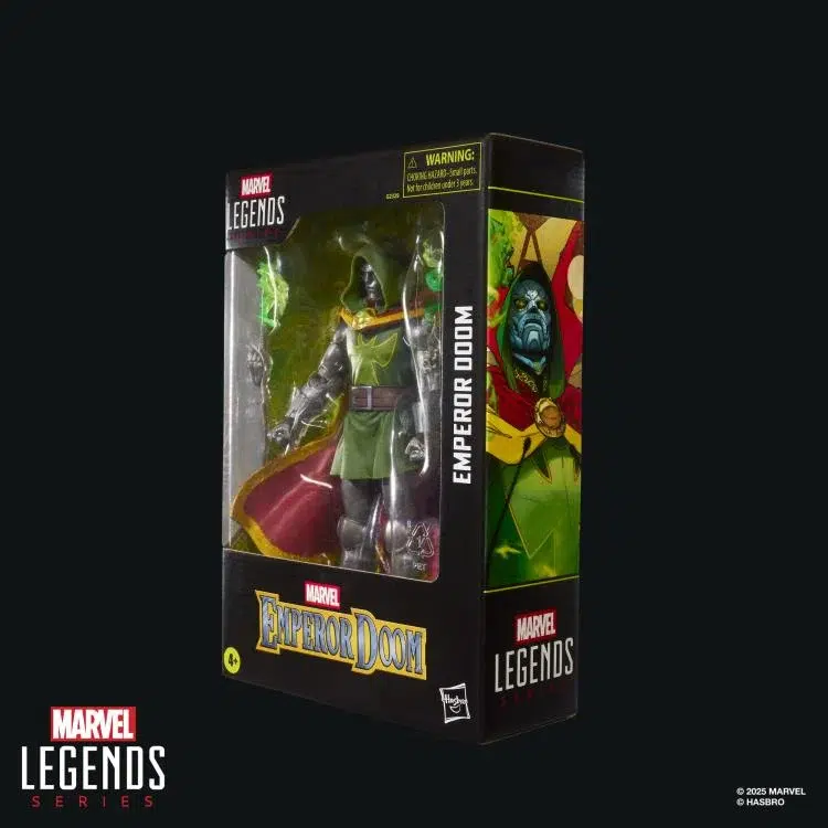 Fantastic Four: One World Under Doom Marvel Legends Emperor Doom Action Figure - Image 9